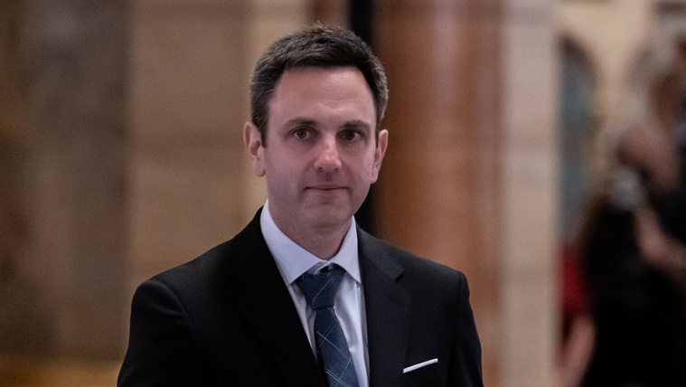 Magyar Péter sógora többeket is távozásra szólított fel, szerinte lemondani nem gyengeség, hanem erő
