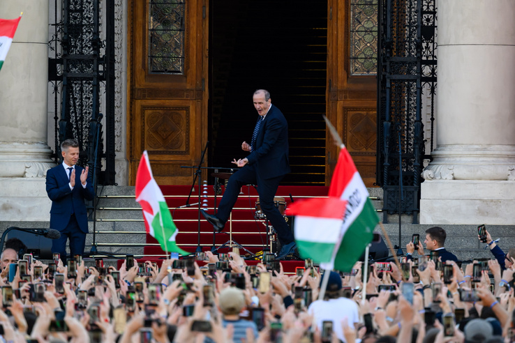 Ismét megőrül a világsajtó Hegedűs Zsoltért