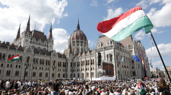 Visegrádi szomszédaink máris sokat várnak a szombaton megválasztott kormányfőtől