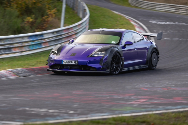 6:55-ös Nürbrugring körrel éli csúcsformáját a Porsche Taycan