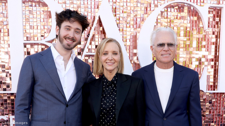 Julian Murray Stern, Lisa Kudrow és Michael Stern a Visszatérés bemutatóján. (Fotó: Getty Images)