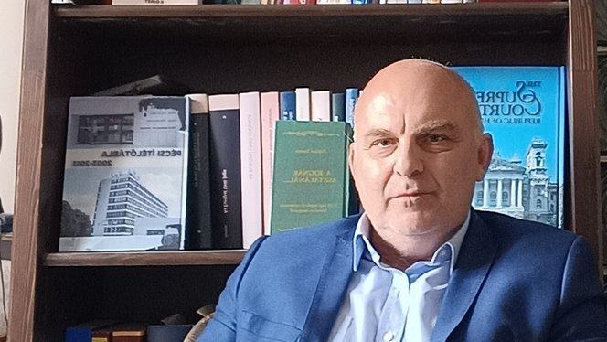 Ő a Vidéki prókátor, aki kirobbantotta a&nbsp;kegyelmi botrányt