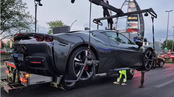 Ez a normális stílusom – magyarázkodott az extrém gyorshajtó ferraris Berlinben