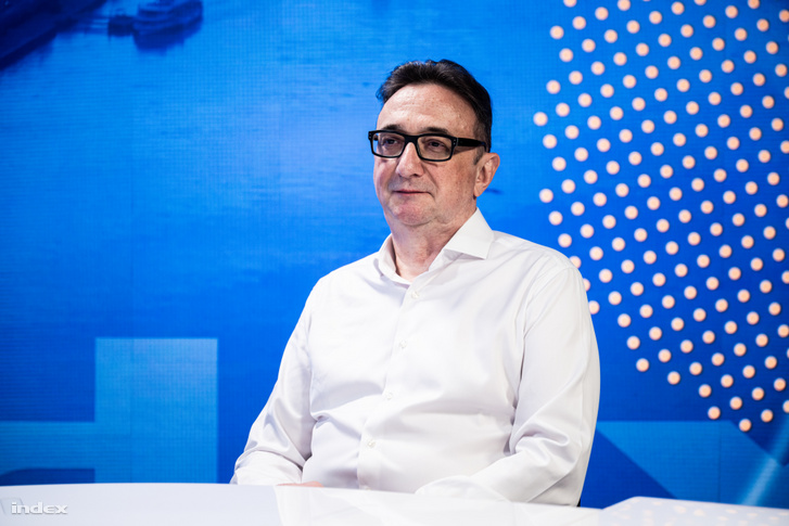 Ménesi László