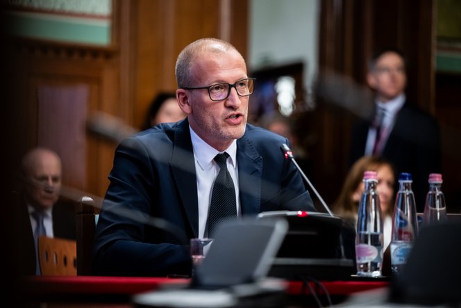 Tarr Zoltán saját párttársaival sem értett egyet: Attól tartok, nem világos, hogy Magyarország elkeserítő állapotban van