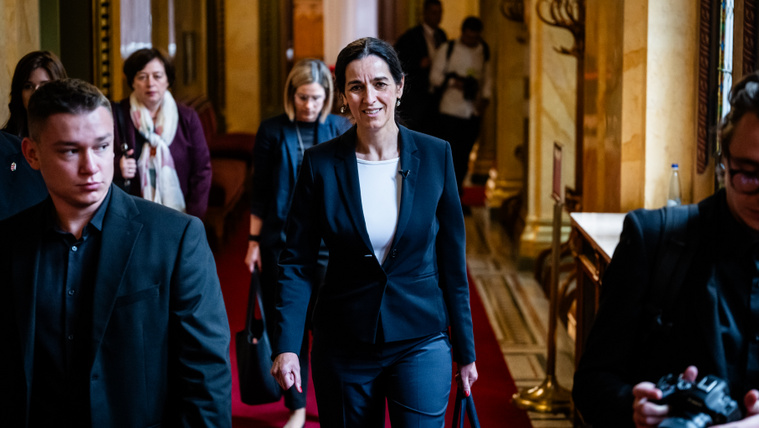 Történelmi fordulat jön Magyarországon, ezt tervezi az életünkkel az új Tisza-kormány