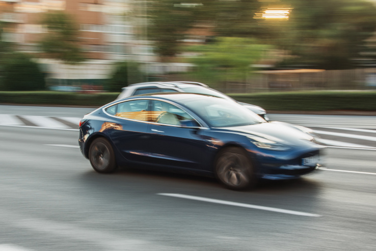 Vége, két modelljét is elbúcsúztatta a Tesla