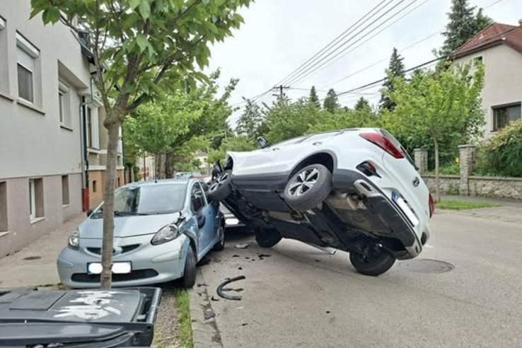 Parkoló autókat tarolt le egy sofőr Sopronban
