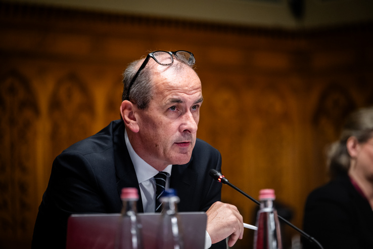 Hegedűs Zsolt Pintér Sándorról: Fel sem tudta mérni, hogy mit vállal az egészségügy irányításával