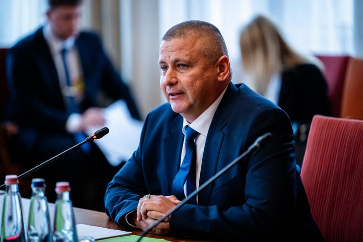 Katonai tiszteletadással fogadták Ruszin-Szendi Romuluszt