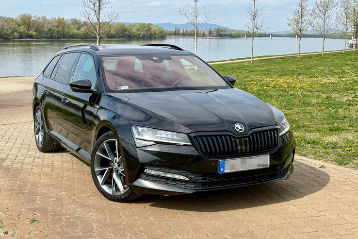 V6-os hívőként is van mit szeretni benne
