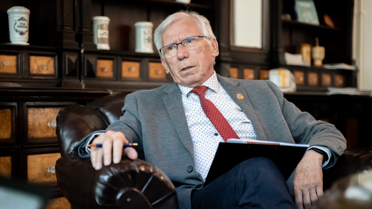 „Politikai támadás zajlik ellenem” – kitálalt Hankó Zoltán a fia botrányáról
