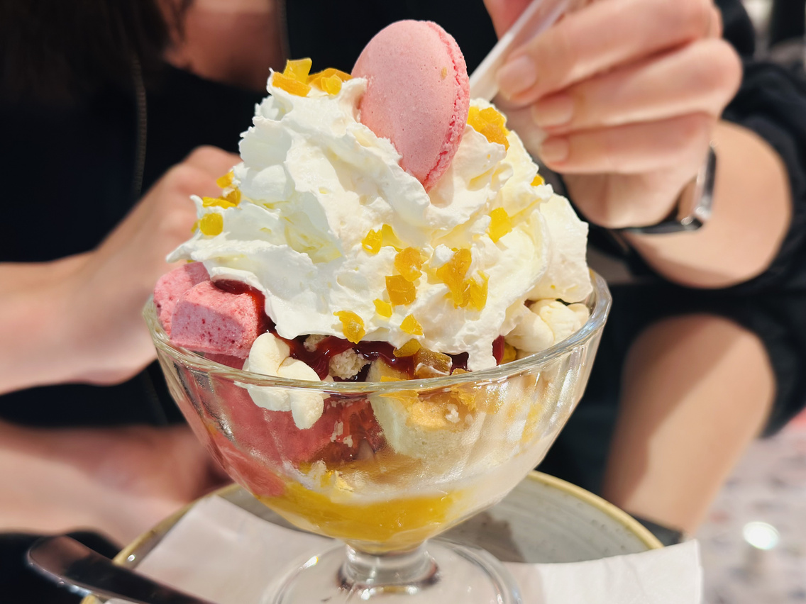 Tuttifrutti-fagyikehely