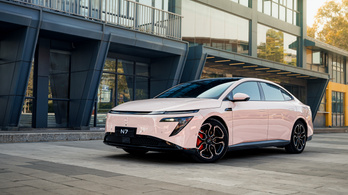 A Nissan európai villanyautói kínai alapokon lehetnek