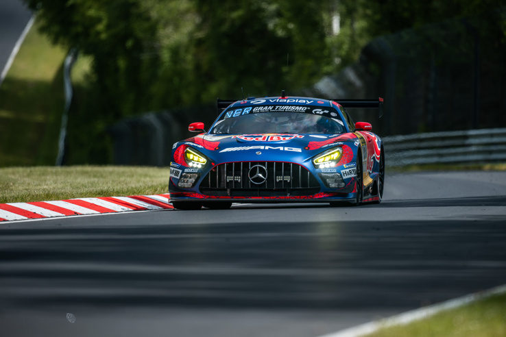 Dráma: az élről bukták el Verstappenék a nürburgringi 24 órást