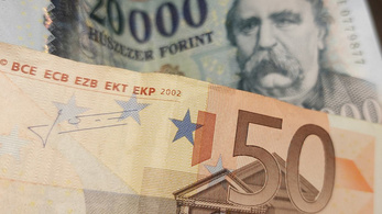 Ütést kapott a forint – ennyibe kerül most az euró