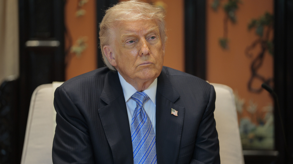 Nagyon bizarr AI-képekkel riogat Donald Trump