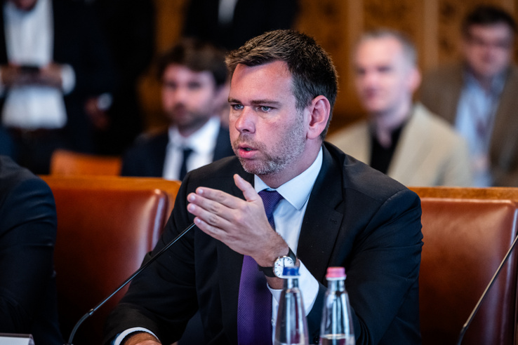 Vitézy Dávid kirúgta a MÁV vezérigazgató-helyettesét