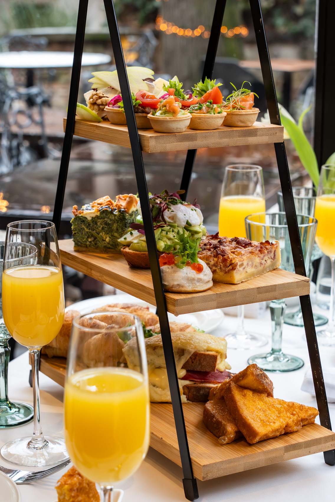 Pavillon de Paris brunch-