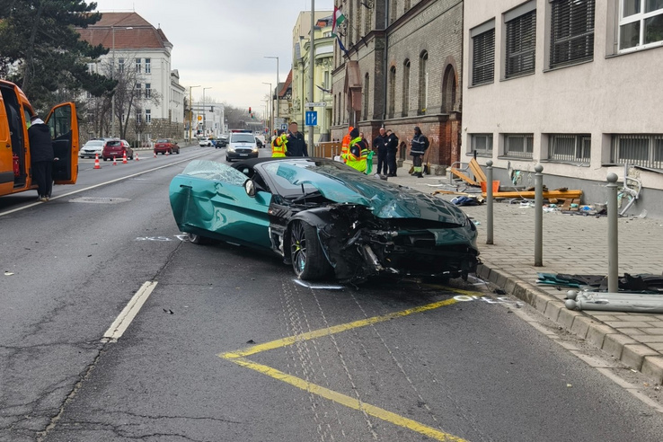 Örökre eltiltaná a volántól édesanyja gázolóját János