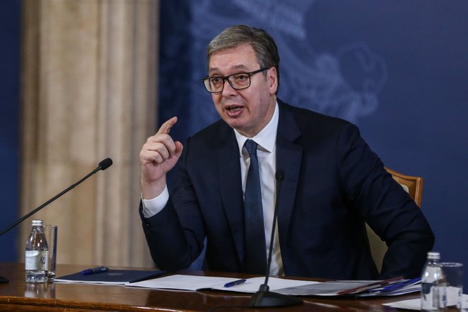 Szerbia elnöke közölte, hogy „nem mennek jól” a tárgyalások a Mollal