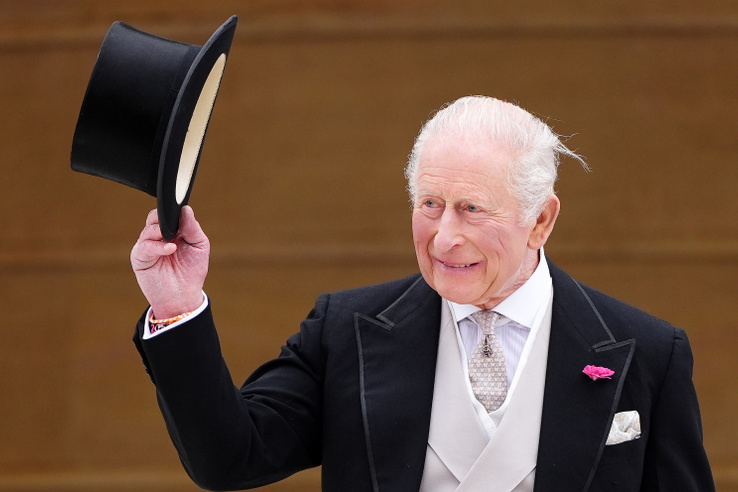 Véletlenül bejelentették Károly király halálhírét egy brit rádióban