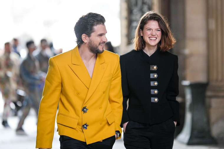 Kit Harington és Rose LeslieKit Harington és Rose Leslie a Trónok harca forgatásán kerültek igazán közel egymáshoz