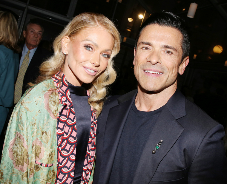 Kelly Ripa és Mark ConsuelosKelly Ripa és Mark Consuelos az All My Children című szappanopera forgatásán találkoztak, ahol szerelmespárt játszottak