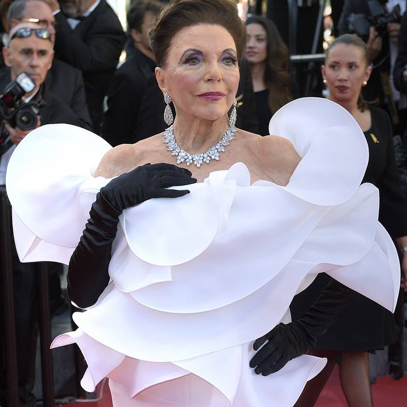Joan Collins közép 1