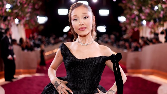 Ariana Grande nem gyötrődik tovább, a szemünk előtt támad fel hamvaiból
