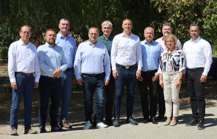 Tíz megyei jogú város nem fideszes polgármesterei