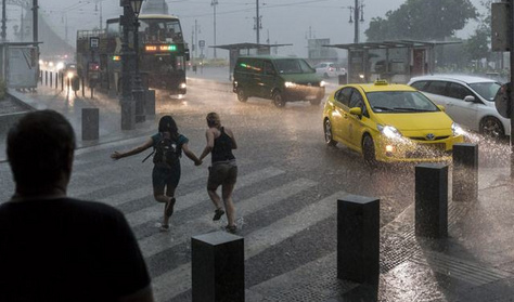 Heves viharok kényszerítik térdre Magyarországot