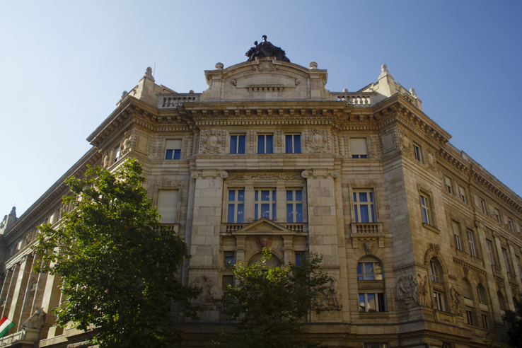 Az ország legnagyobb bűnügye rajzolódik ki az MNB körül, így gondolkodhatnak most a&nbsp;nyomozók
