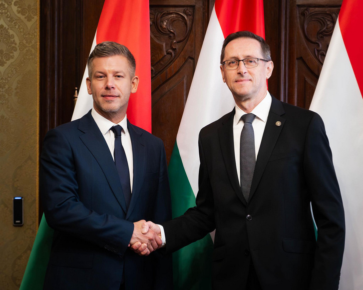 Magyar Péter és Varga Mihály 2026. június 1-jén