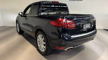 Építettek egy platós Porsche Cayenne-t, amit forgalomba is helyeztek