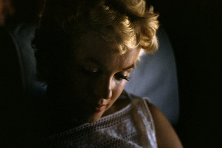 Marilyn Monroe szomorúsága és a színes hétköznapok – Válogatás a Magnum Photos korai színes fotóiból