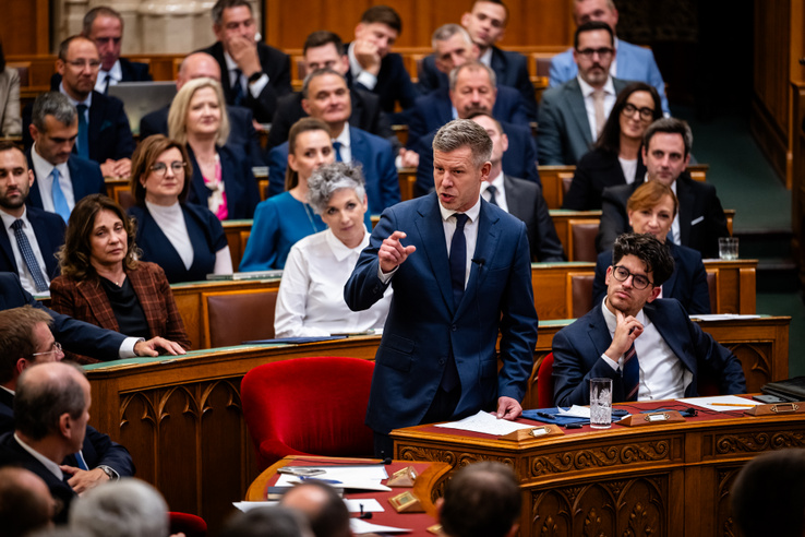 Van-e még értelme egyáltalán a parlamentnek?
