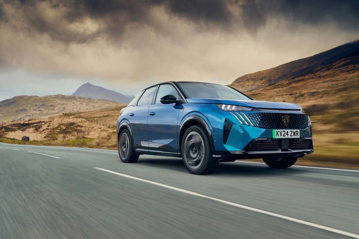 A Peugeot megmenekült, hála a villanyautóknak
