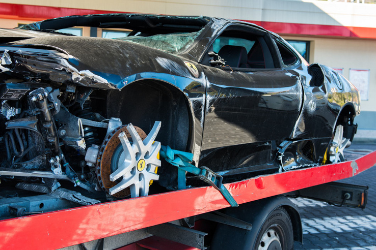 Direkt kitörő kerékkel védené az utasokat a Ferrari