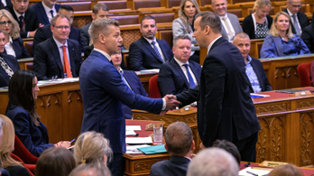 „Lássa, hogy kivel van dolga!” − Magyar Péter odaadta Toroczkai Lászlónak az áhított bizottság vezetését