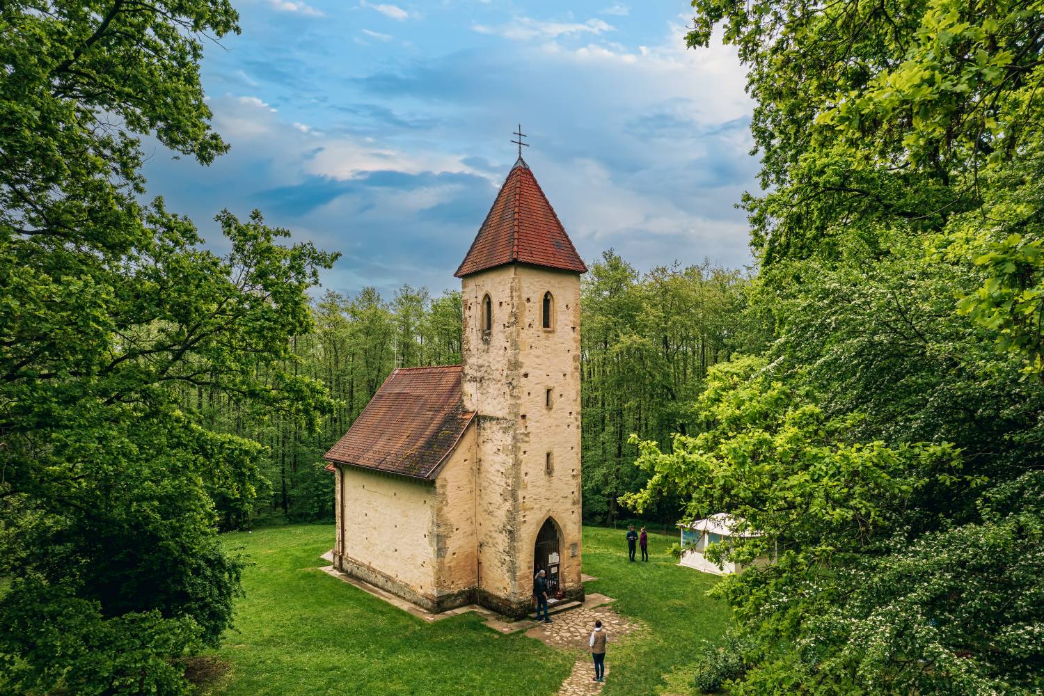 Őrség Veleméri Szentháromság-templom