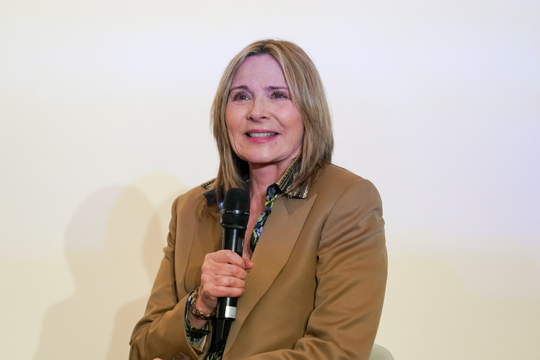 Kim CattrallA Szex és New York színésznője ugyan kislánykorában arról álmodott, hogy sok gyereke lesz, azonban az élet úgy hozta, hogy felnőttkorában már teljesen más értékeket vall.&nbsp;„Ötéves koromban arról álmodtam, hogy száz kutyám és száz gyerekem lesz