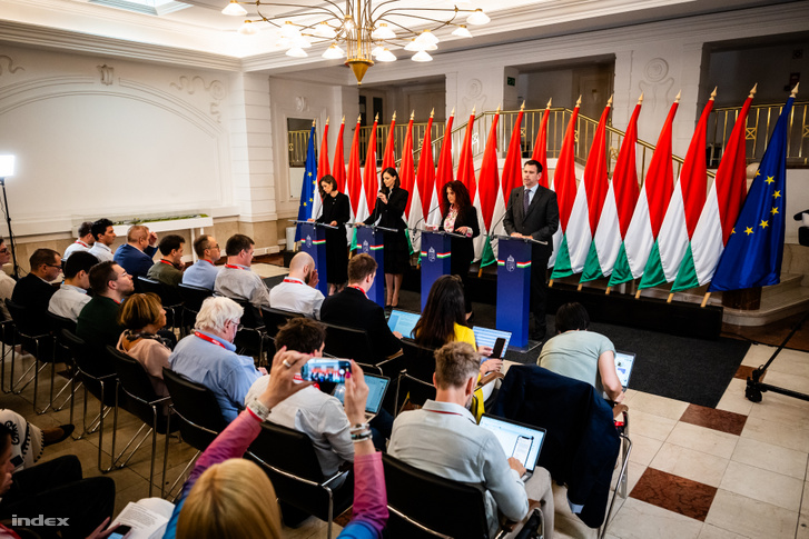 Szigorítják a vagyonnyilatkozati rendszert, a szabadságvesztés terhe is bekerül a törvénybe