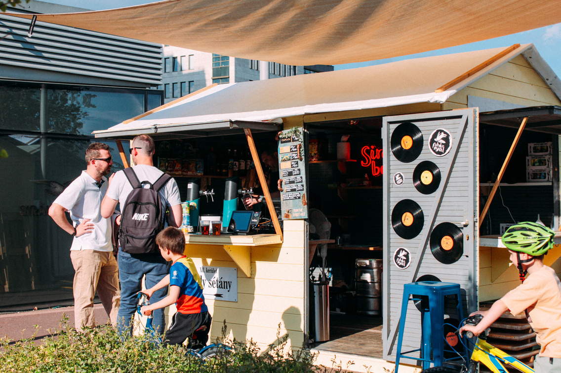 sirály-bár-fehér-nyúl