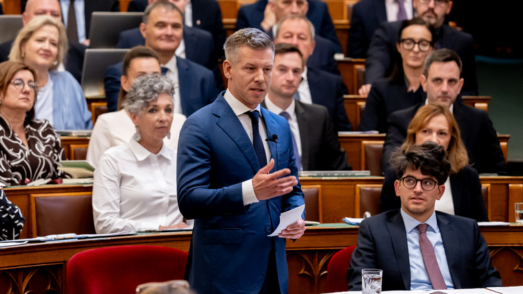 Magyar Péter egyszemélyes hadseregként tarol, a Fidesznek egyetlen eszköze maradt