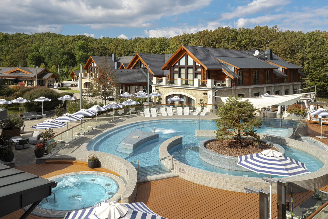 avalon resort kültéri wellness