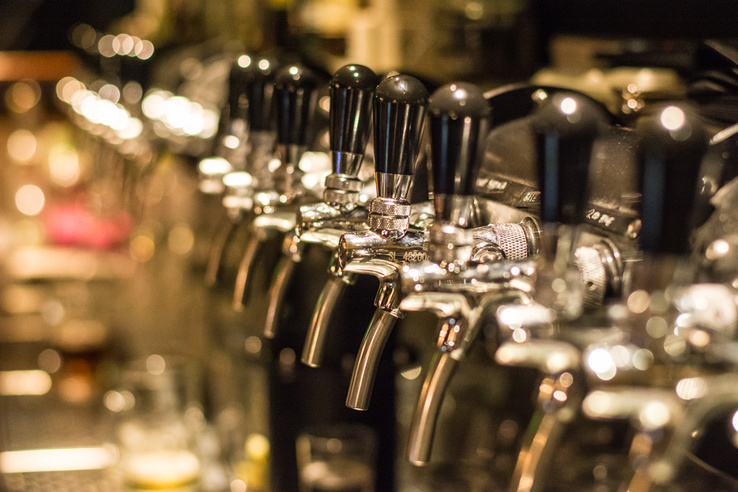 Újabb balatoni városban tiltották be az alkoholfogyasztást közterületen