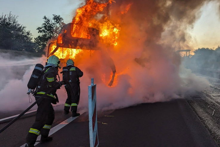Vitézy vizsgálatot rendelt el az M1-es balesetek miatt
