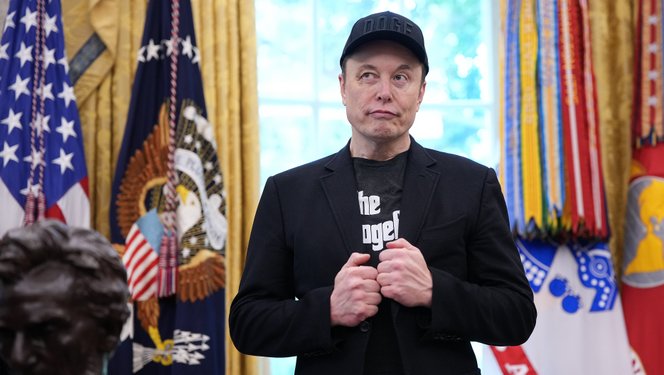 Elon Musk hivatalosan is a világ első dollárbilliomosává vált