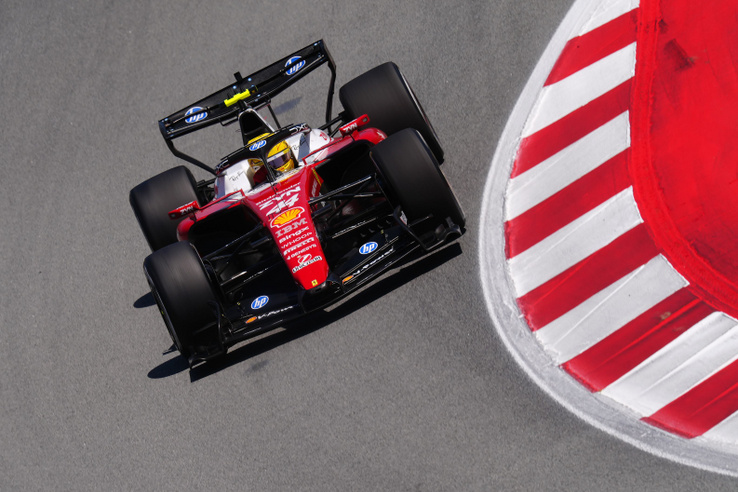 Az év első Antonelli-betlije után megtört Hamilton ferraris átka